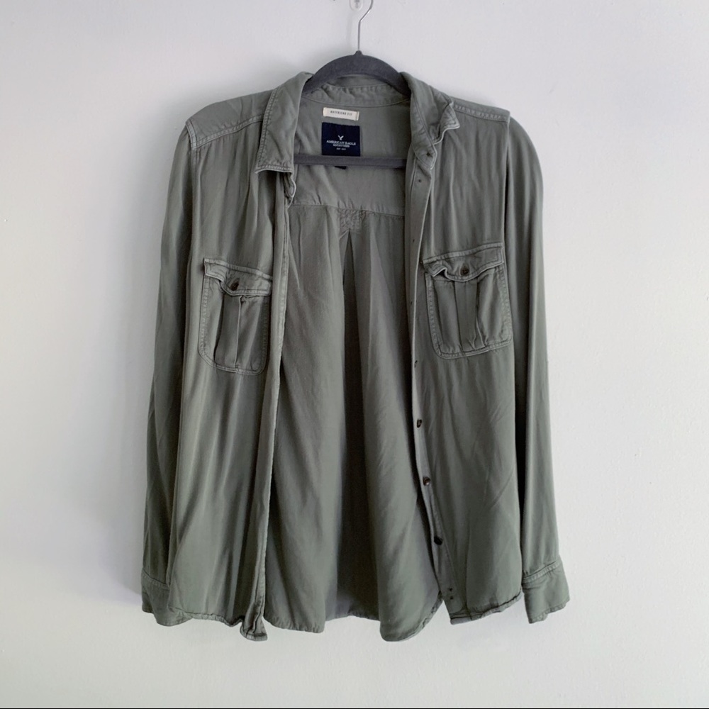 American eagle boyfriend green cardigan/button up